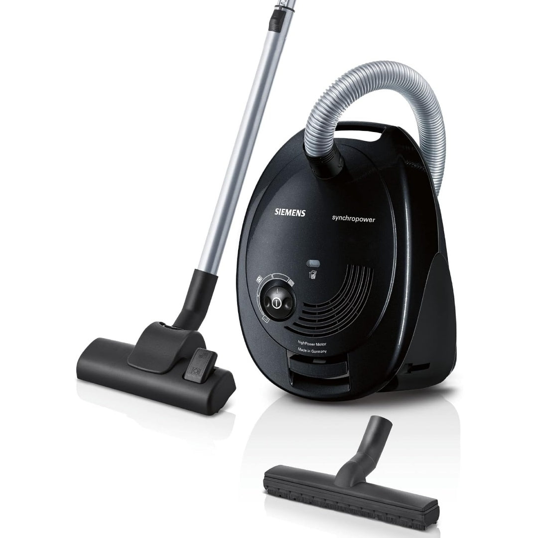 Aspirateur au format traineau alliant une puissance annoncee de 600 W et la collecte de la poussiere